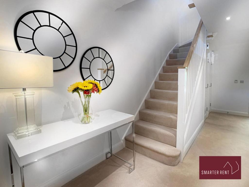 Maidenhead, Leander - 3 Bedroom - Parking & Garden 外观 照片